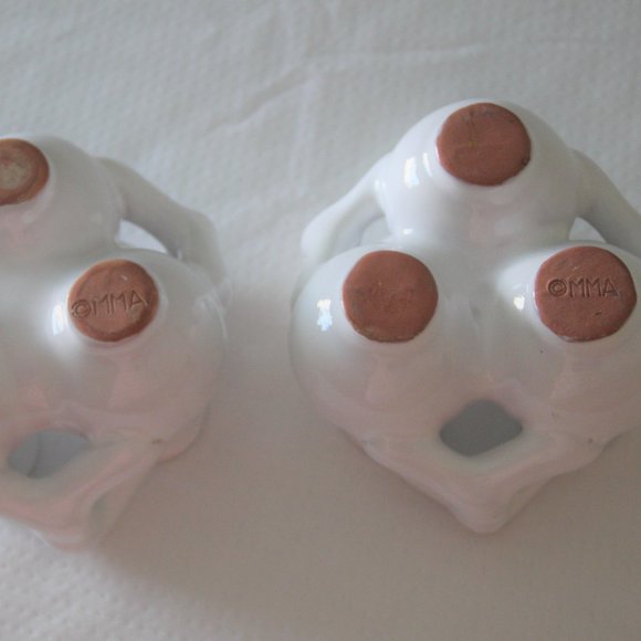 Vintage Met Museum “Unity” White Ceramic Decorative Candlesticks Holders a Pair - Picture 6 of 7